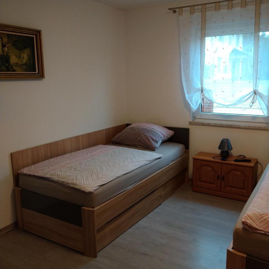 Dori'S Fewo Mittenwalde Bagian luar foto